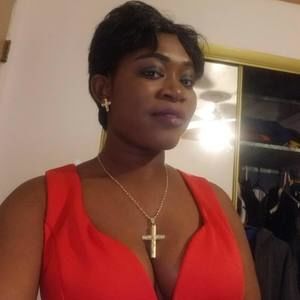 Meet your Posher, Ramona